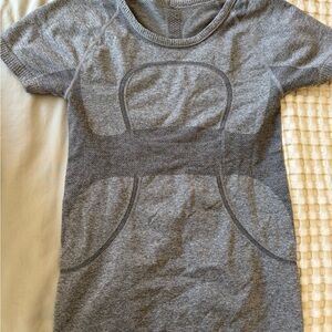 lululemon shirt